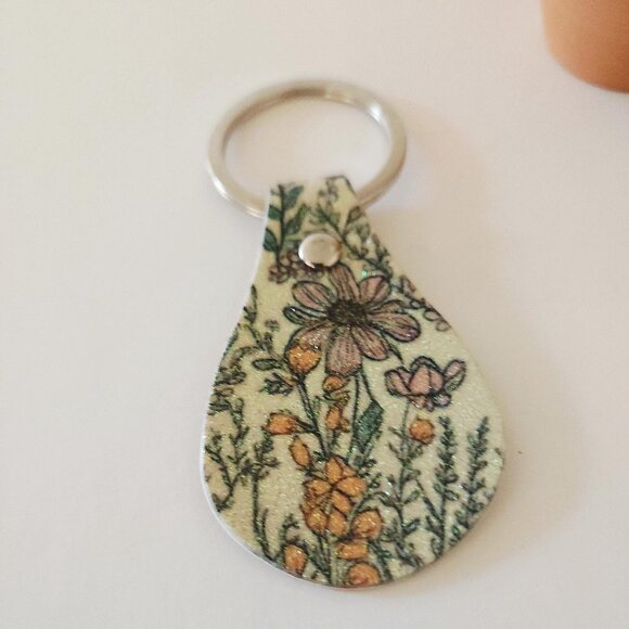 Wild Flowers Faux Leather Glitter Keychain Floral Bag Charm - Picture 4 of 7